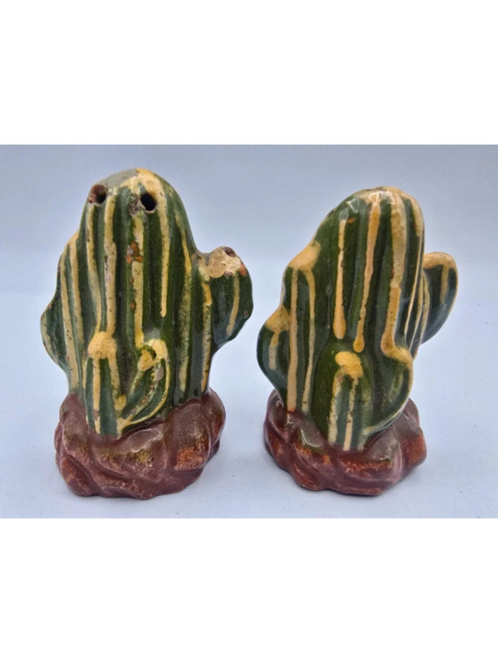 1930s Vintage Mexican pottery Salt & Pepper shakers Saguaro cactus